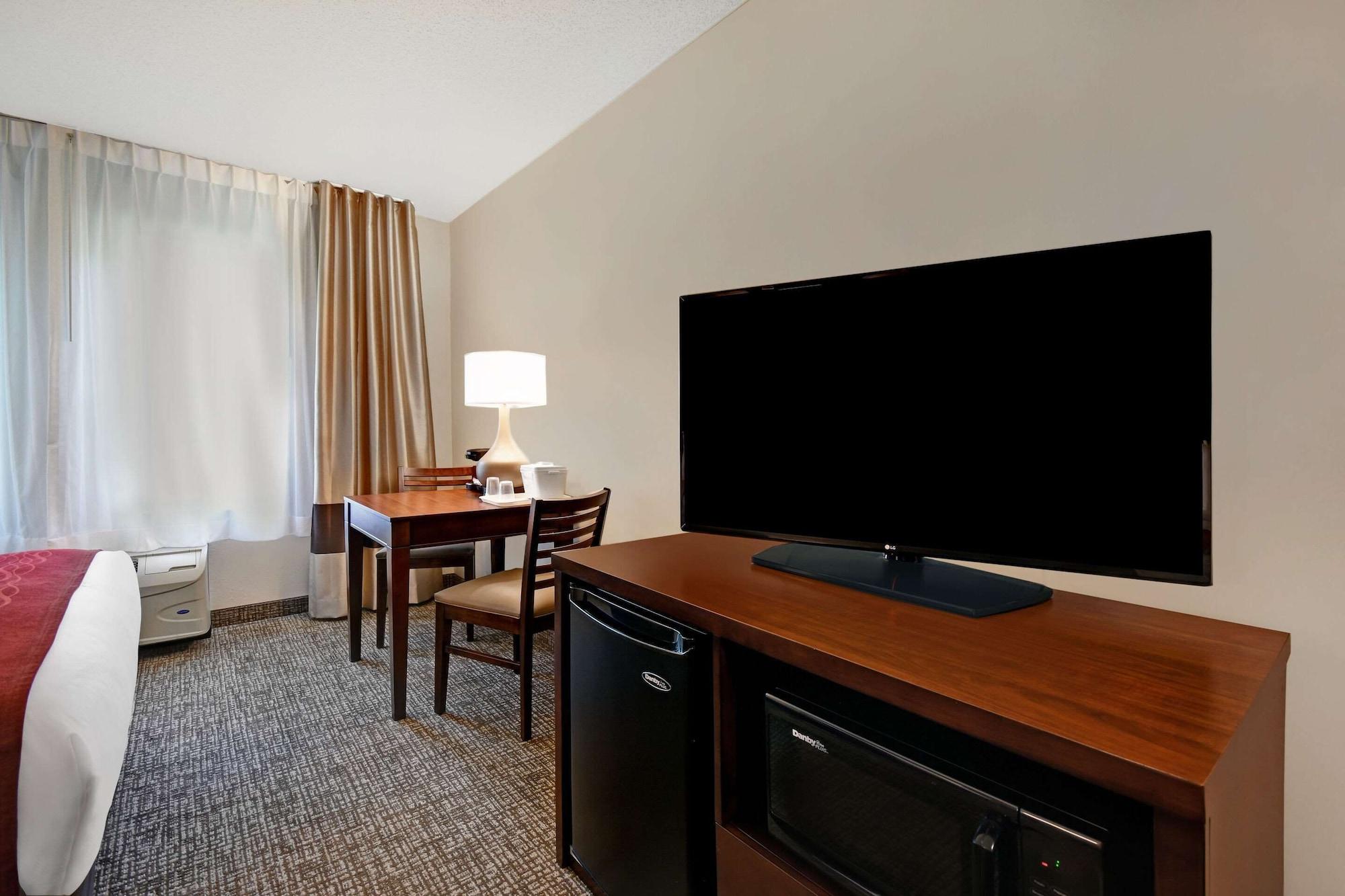 Comfort Inn & Suites Wilton Exteriör bild