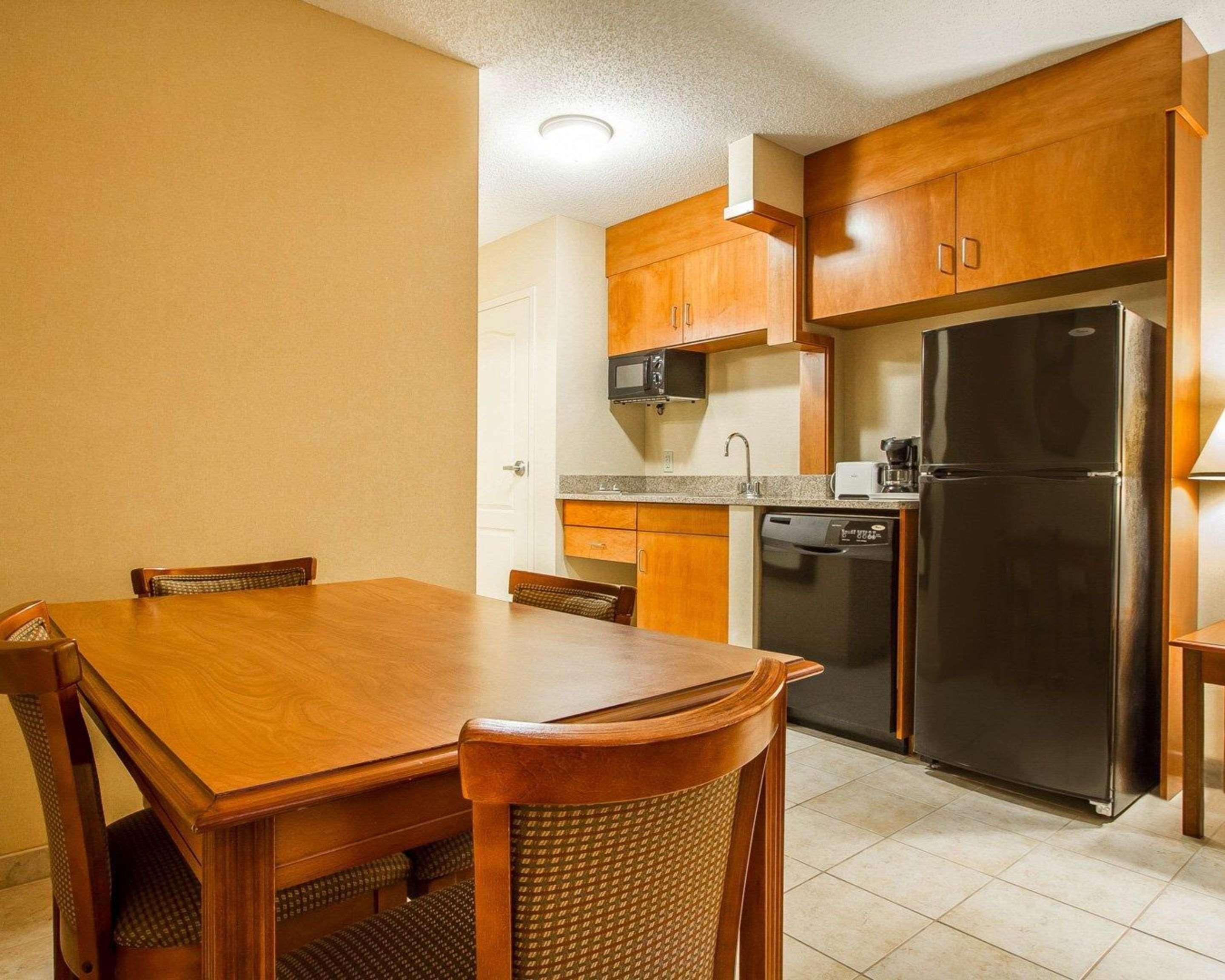 Comfort Inn & Suites Wilton Exteriör bild