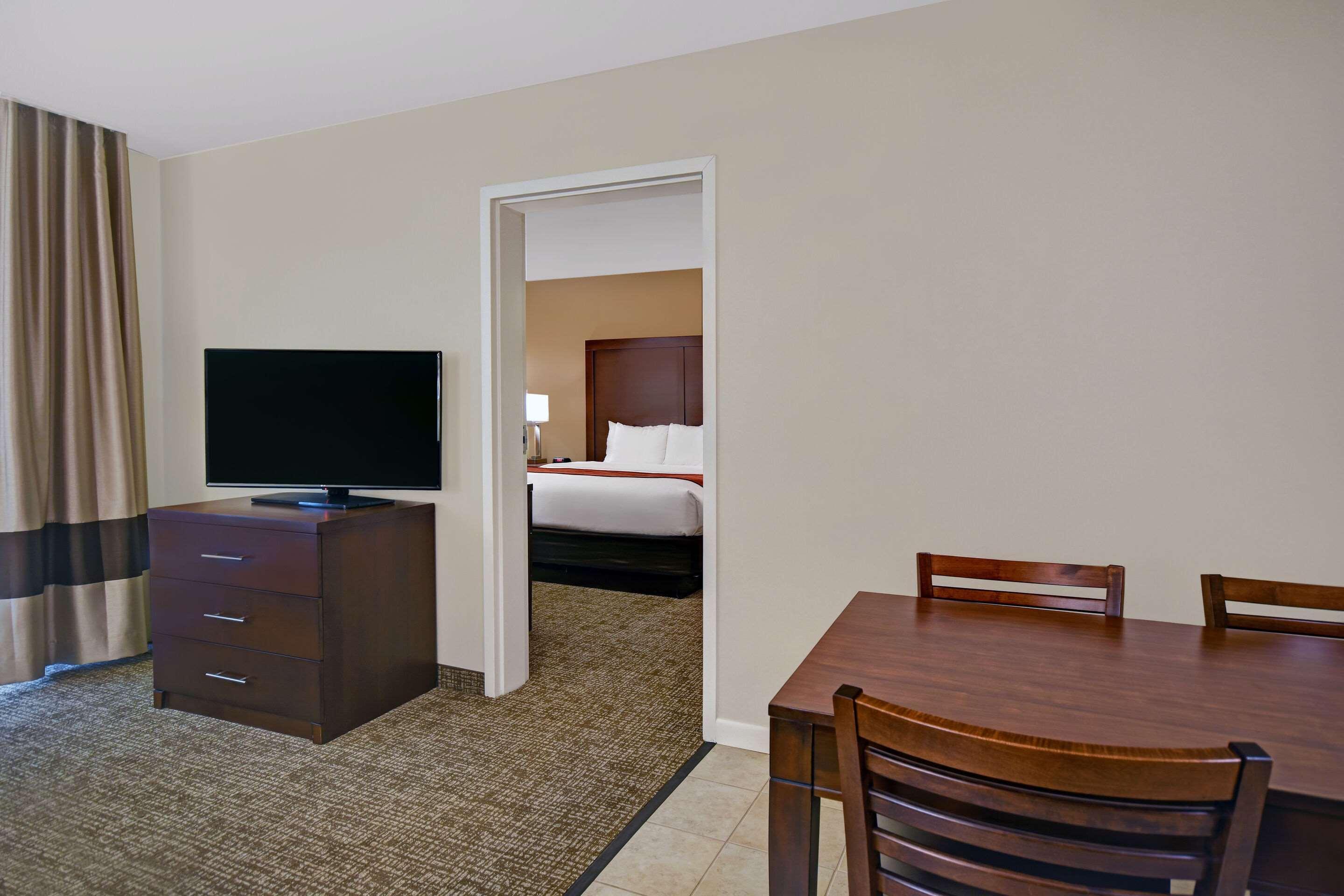 Comfort Inn & Suites Wilton Exteriör bild
