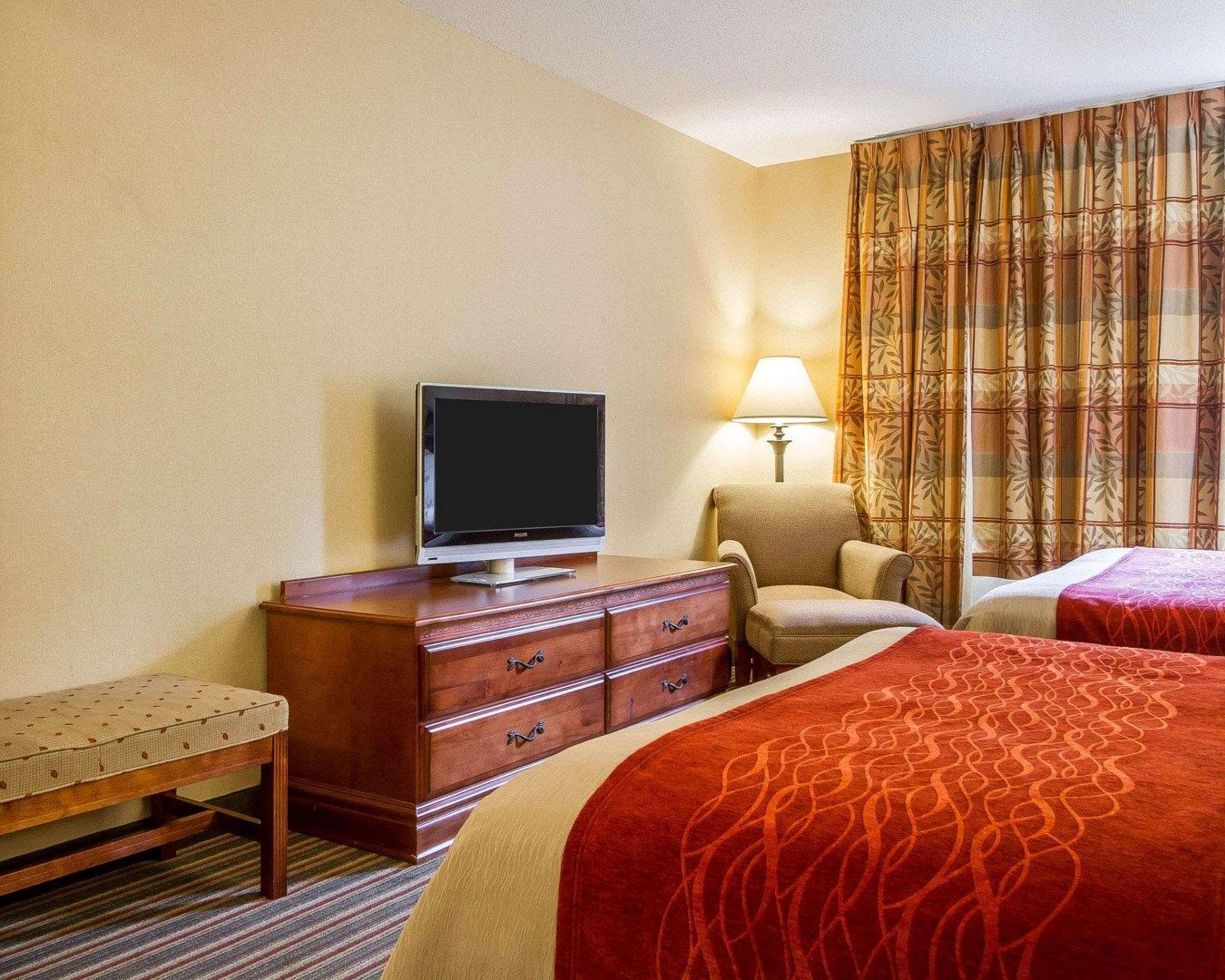 Comfort Inn & Suites Wilton Exteriör bild