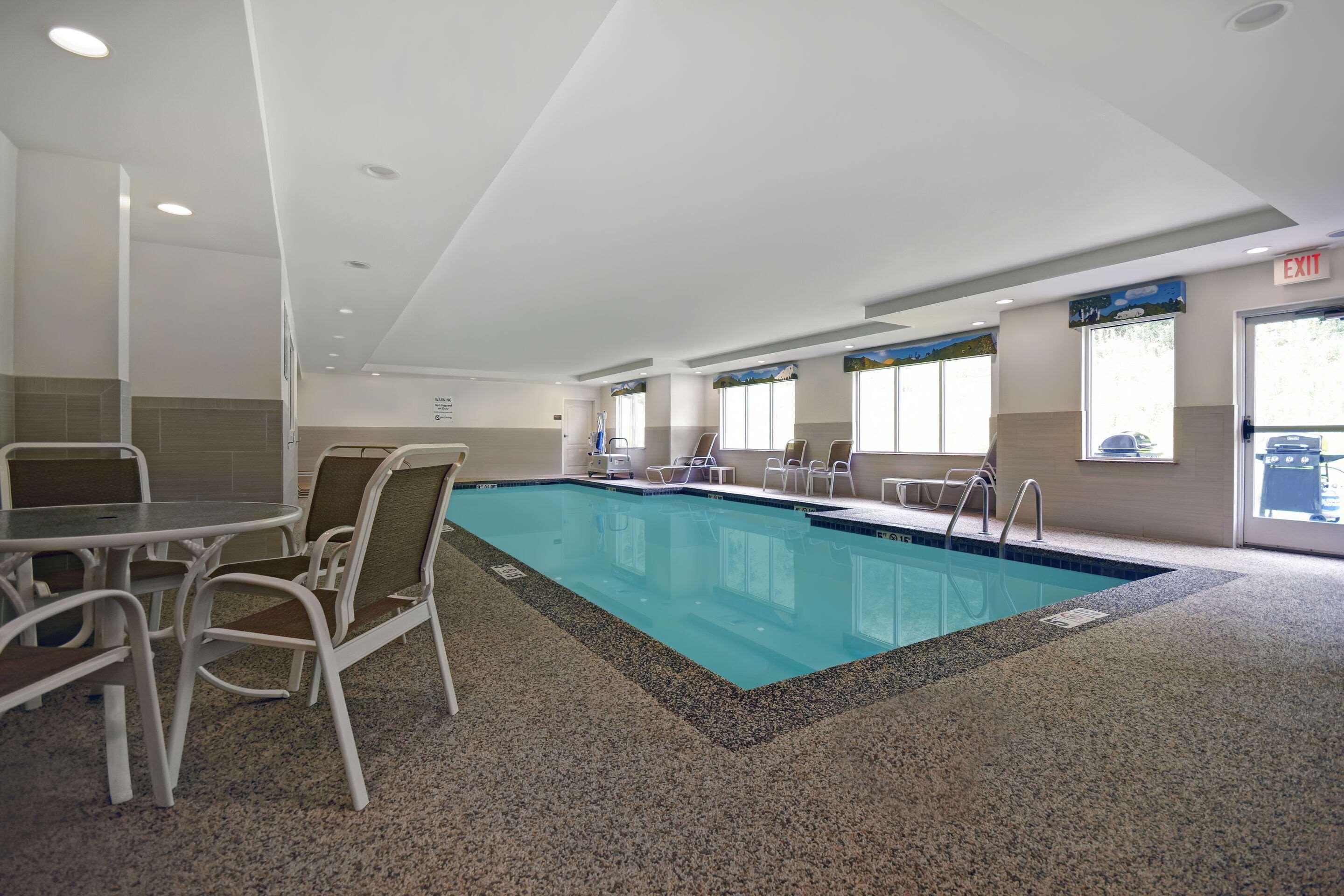 Comfort Inn & Suites Wilton Exteriör bild