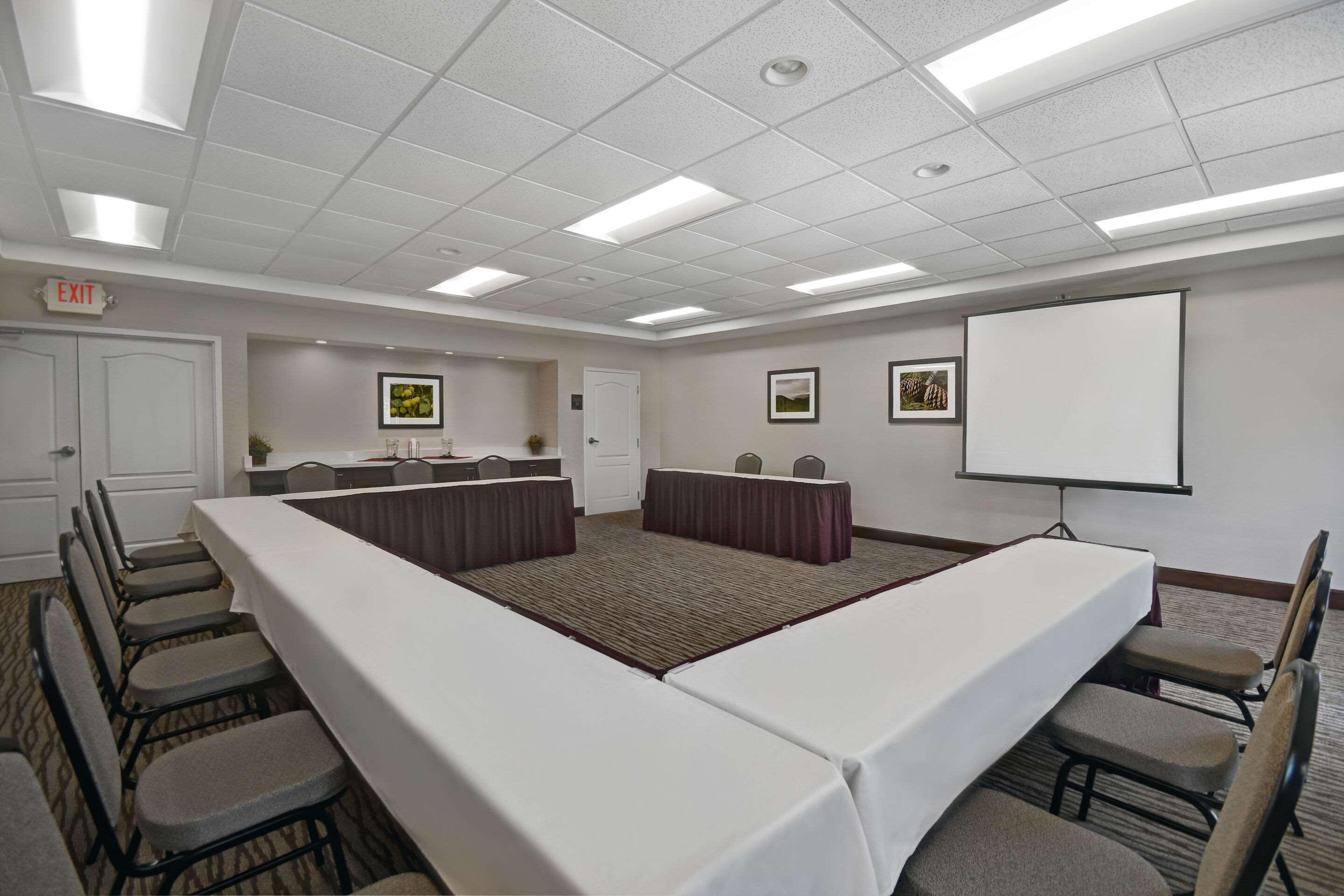 Comfort Inn & Suites Wilton Exteriör bild