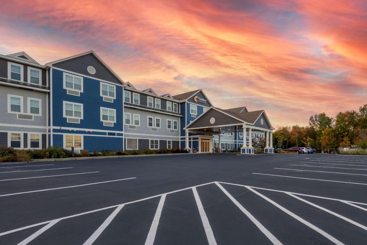 Comfort Inn & Suites Wilton Exteriör bild